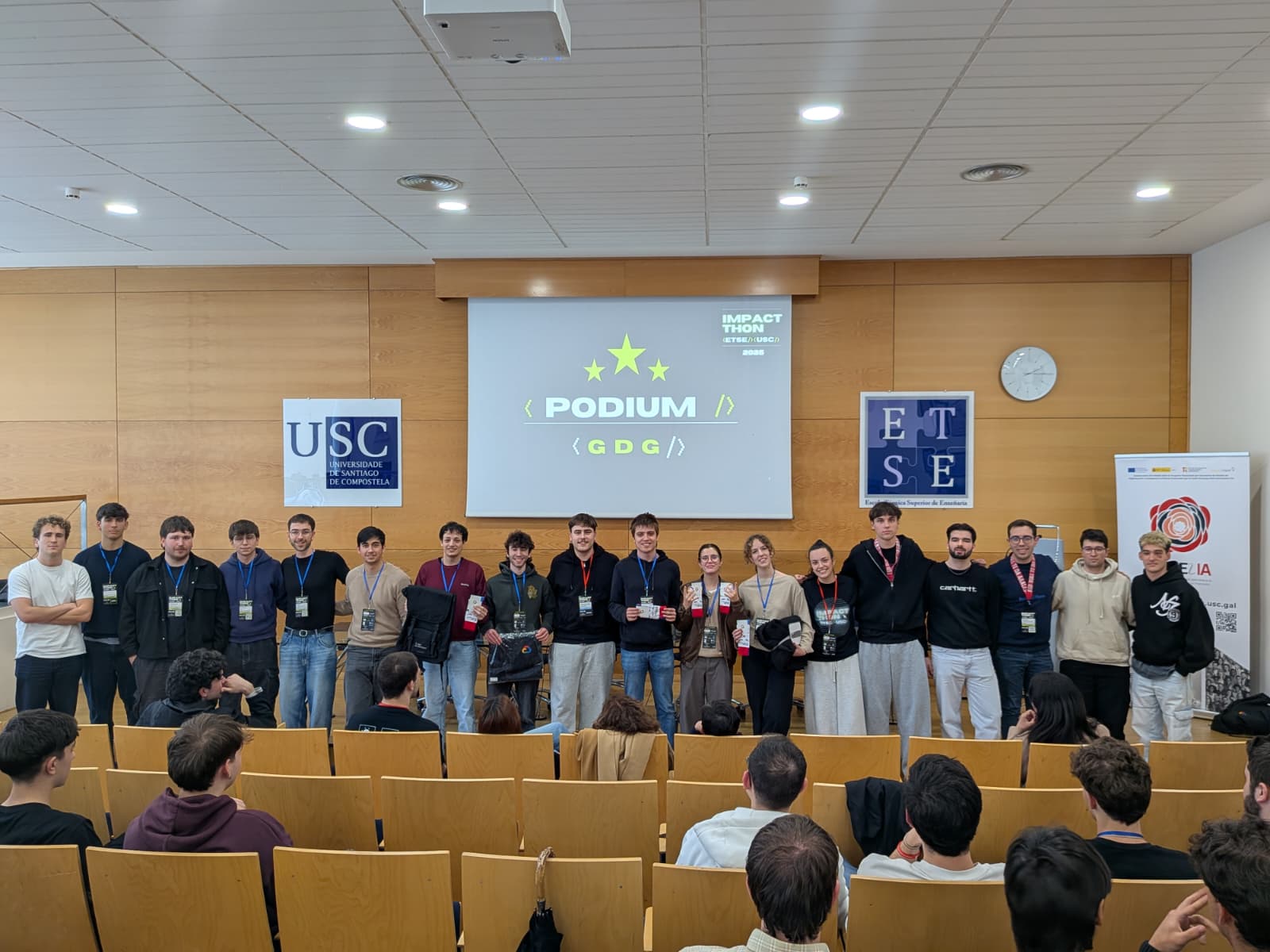 Impacthon 2026: ceremonia de premios (podium) en la ETSE/USC